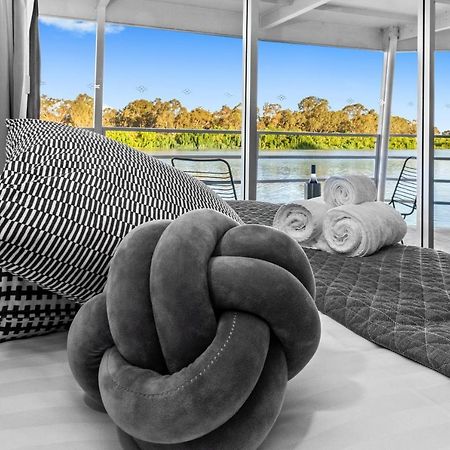 Murray River Queen Hotel Renmark Buitenkant foto