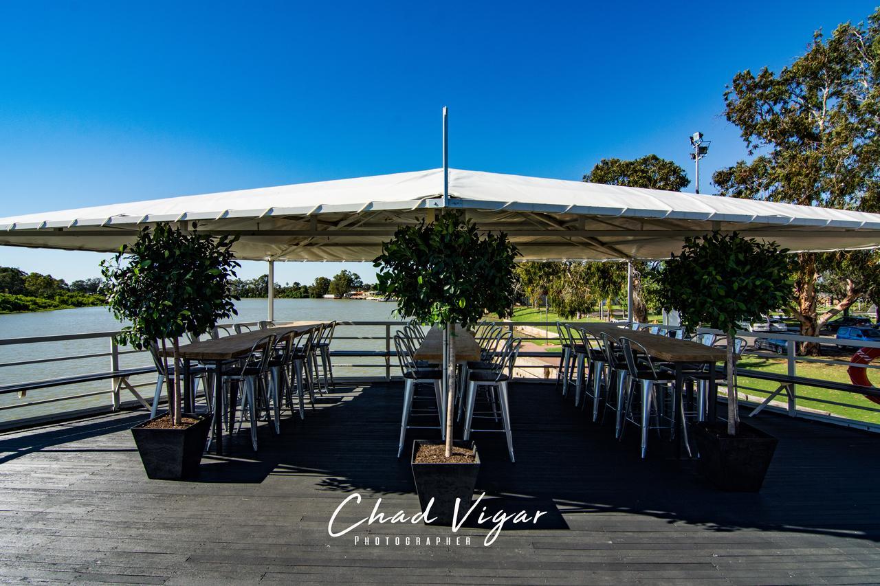 Murray River Queen Hotel Renmark Buitenkant foto