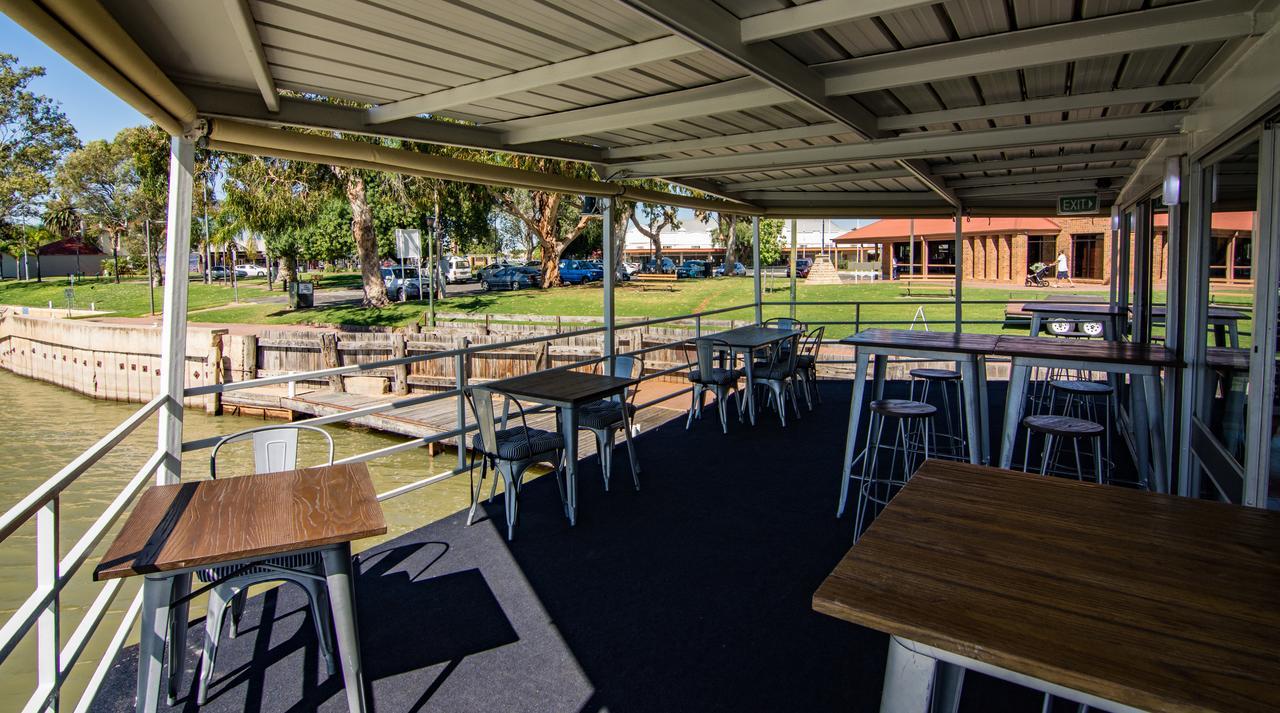 Murray River Queen Hotel Renmark Buitenkant foto