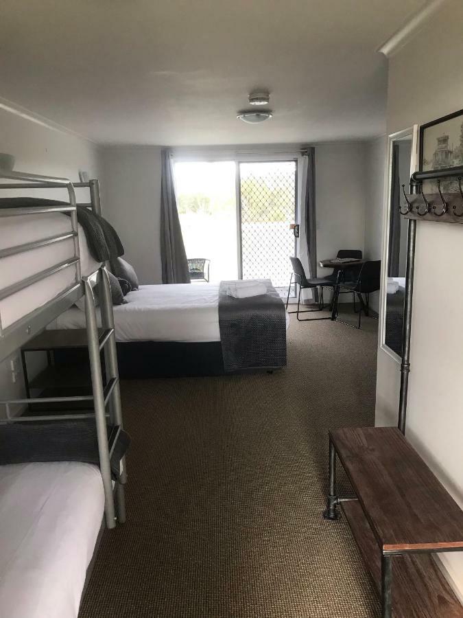 Murray River Queen Hotel Renmark Buitenkant foto